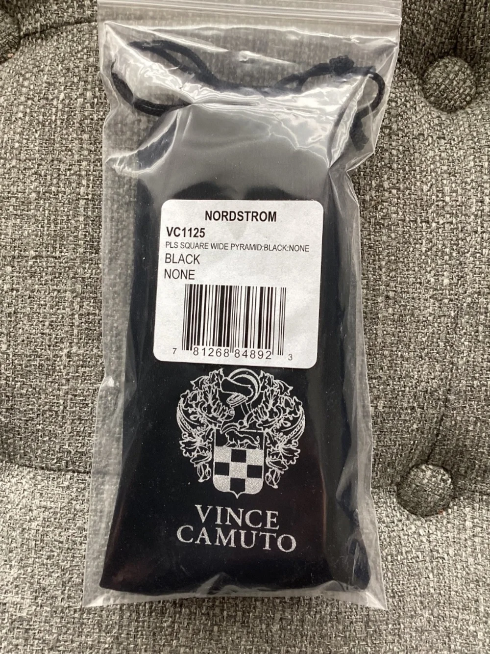 Vince Camuto one size